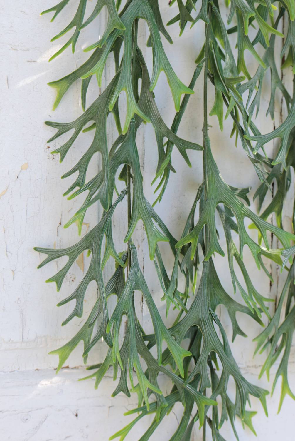Künstlicher Geweihfarn Hänger LUIGI, Steckstab, 75cm grün-grau