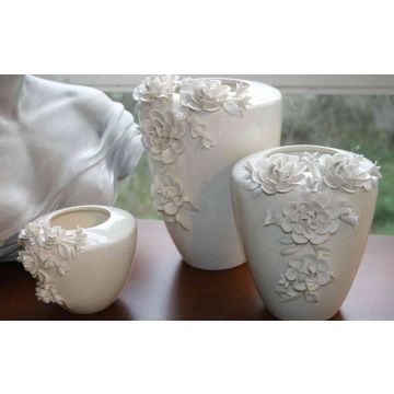 Blumenvase Keramik ANANDA mit Rosenornament, 21cm