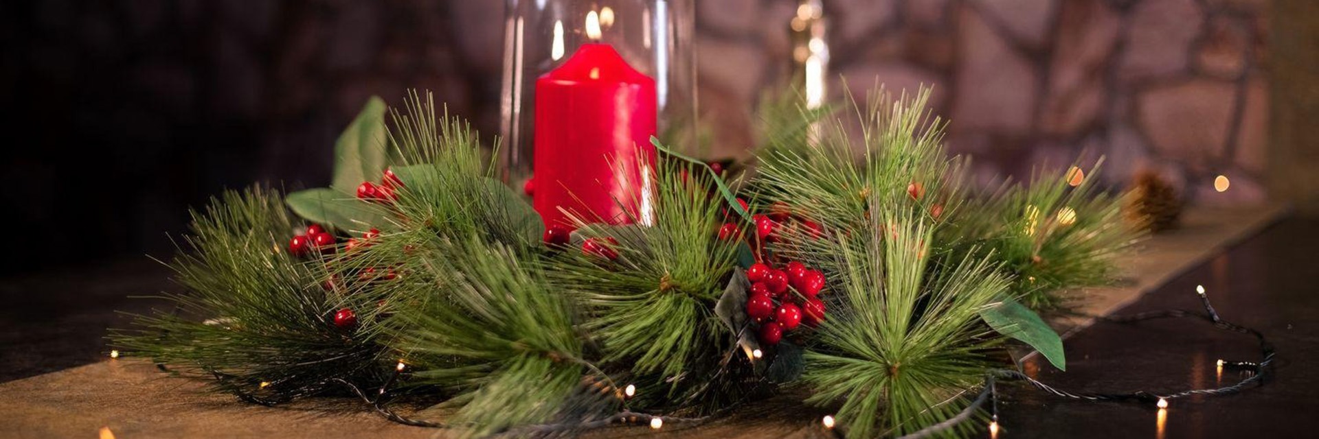 Künstliche Weihnachtsgestecke auf artplants