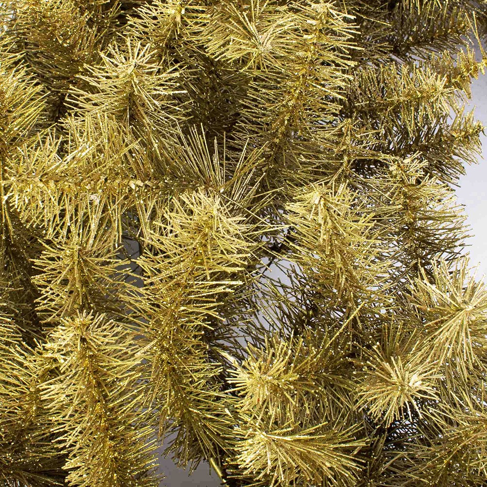 goldfarbige Weihnachtsbäume